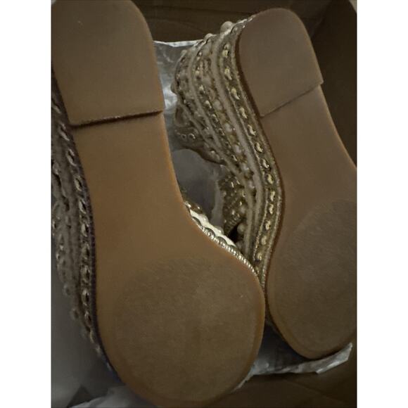 Steve Madden Juniper Sandals Raffia Platform Wedge Size 6 Gold/Multi Pearls NIB - Picture 4 of 7